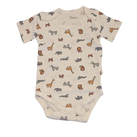 Baby Body mit Tiermuster – weich, bequem & verspielt